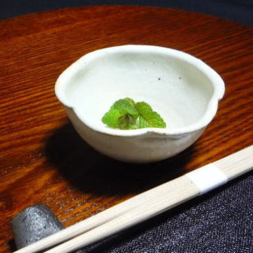 鉄散輪花豆鉢